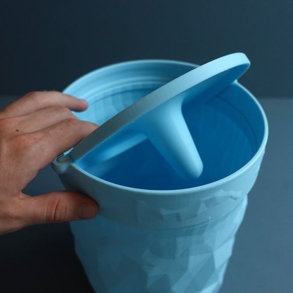 Gazzaladra Trash Can Glitch | Retro | Home Decor | FREE SHIPPING!!! - Picture 5 of 5